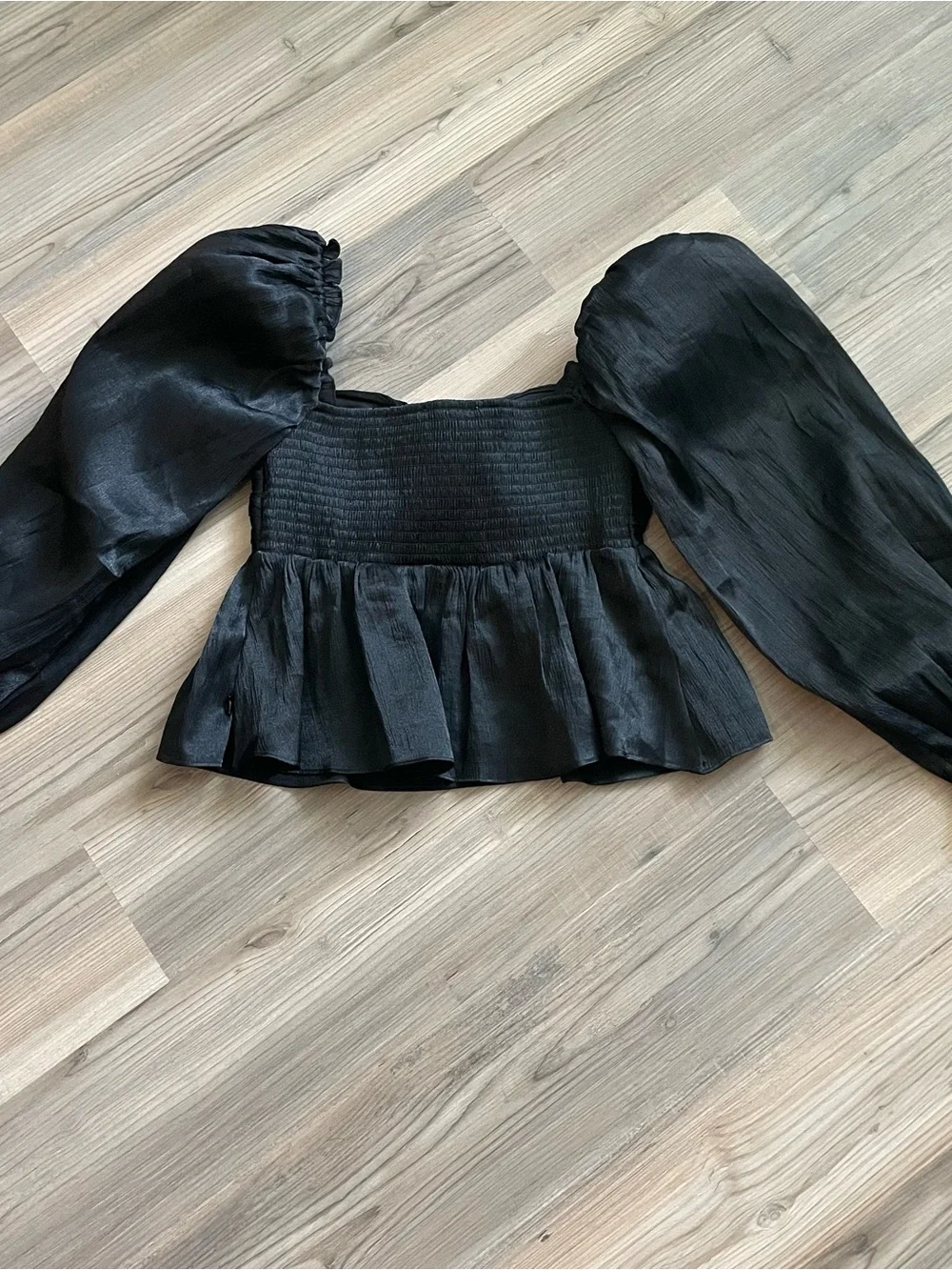 ASTR the Label Irene Sweetheart Top in Black Size Small